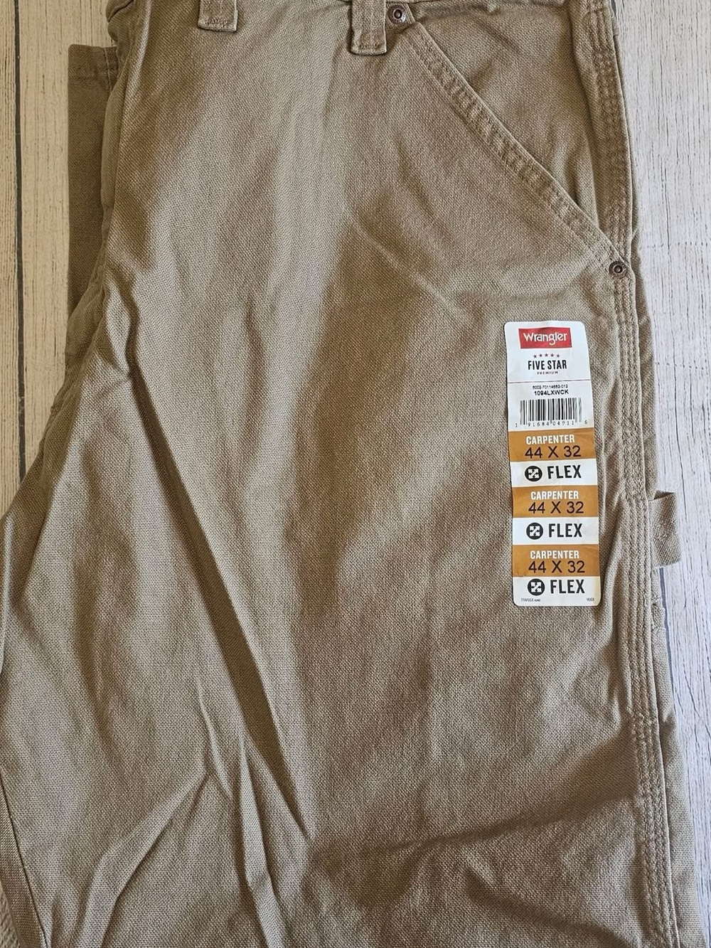 Wrangler Men’s Carpenter Pants in Khaki - Flex Fit